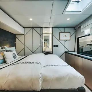 Double Cabin