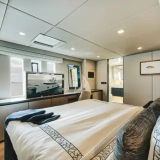 Double Cabin