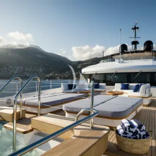Bridge deck forward seating area and jacuzzi