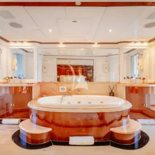Master cabin en suite bathroom