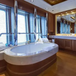 Main deck master suite - bathroom
