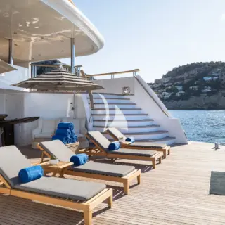Beach club + swim platform