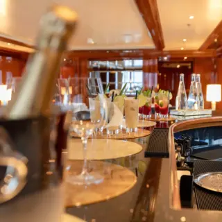 Upper Deck Bar - Details
