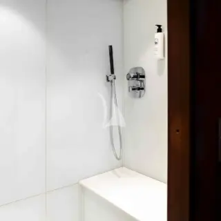Guest twin cabin bathroom
