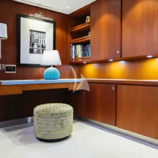 Guest double cabin