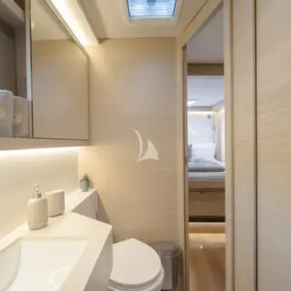 NAVYA - Image 9