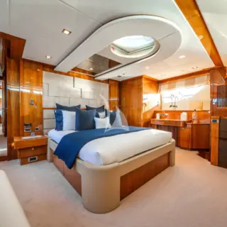 CHAOS - Master Cabin