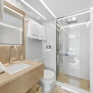 Ensuite