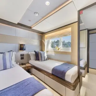 Twin + Pullman