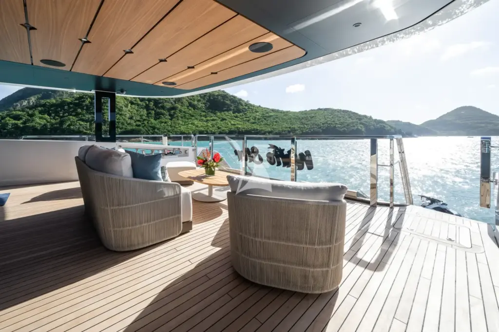 WHITE STAR - Image 2