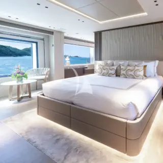 WHITE STAR - Image 10