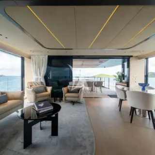 WHITE STAR - Image 8