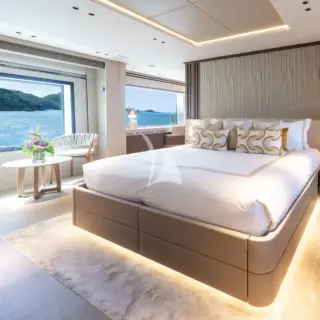 WHITE STAR - Image 12