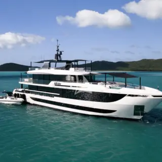 WHITE STAR - Image 1