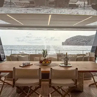 TESNI - Outdoor Table