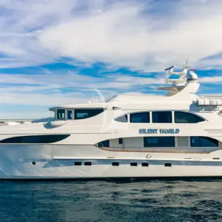 SILENT WORLD - Image 14