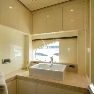 SILENT WORLD - VIP Bathroom 