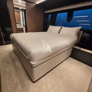 Guest cabin