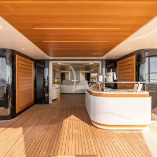 Main aft deck