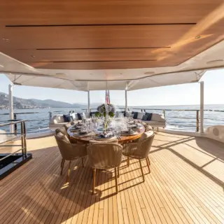 Upper deck Al fresco dining