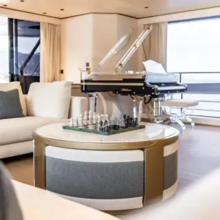 Upper deck salon - details