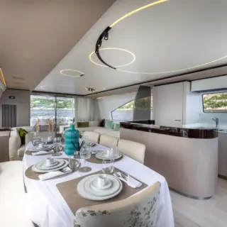 ATLANTIS Azimut 72 - Dining