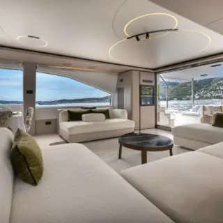 ATLANTIS Azimut 72 - Main Salon