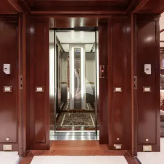 Elevator servicing all decks