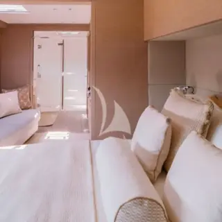 Master cabin - Queen size