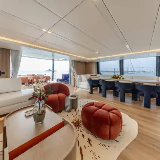 Belldia - Main Deck Salon 