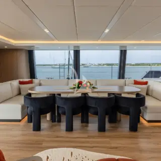 Belldia - Main Deck Dining 