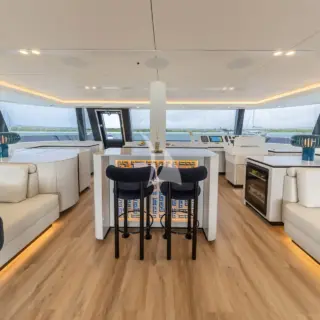 Belldia - Main Deck Salon 