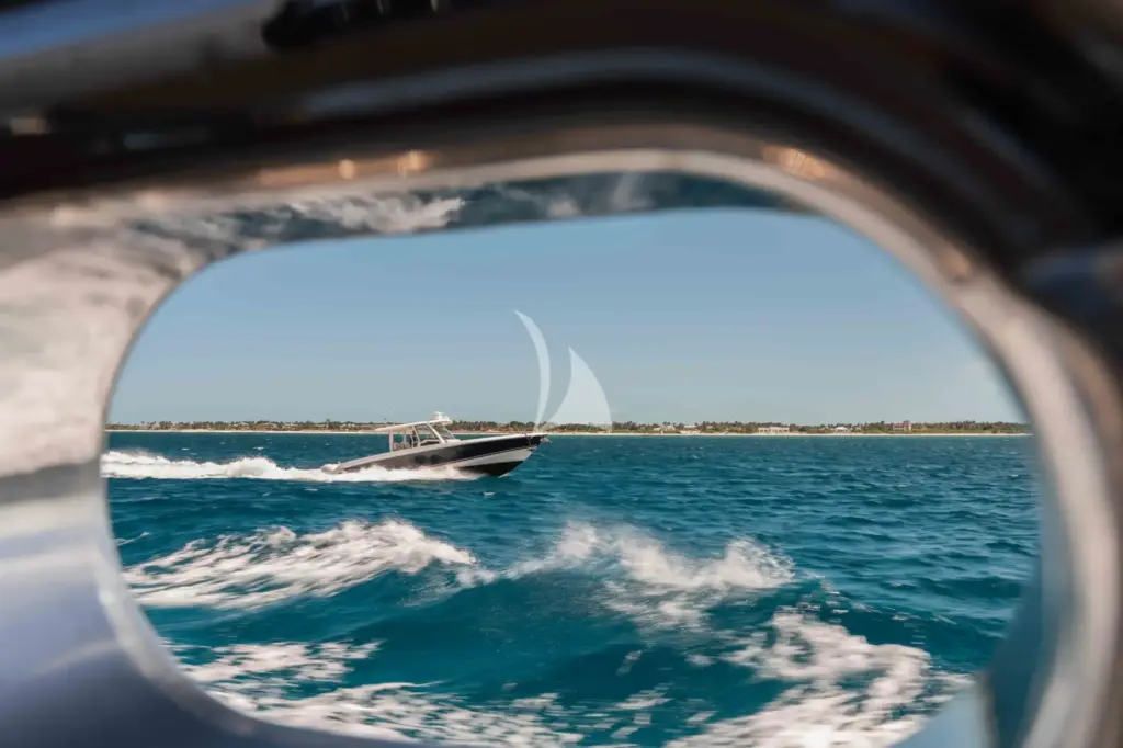 SUMMERDANCE - 380 Boston Whaler 