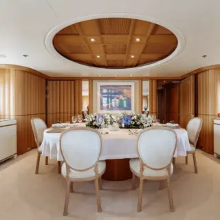 Main deck - Dining area