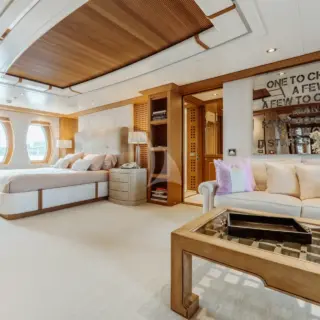 Main deck - Master suite