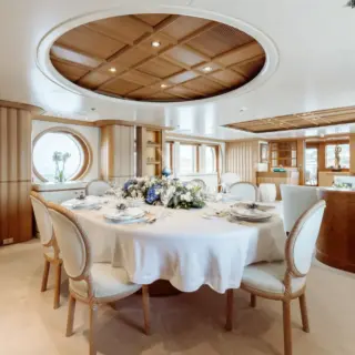 Main deck - Dining area