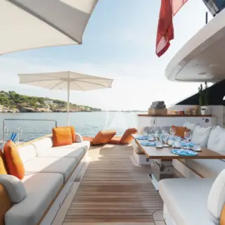 MAIN DECK AFT