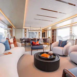 ADASTRA - Main salon