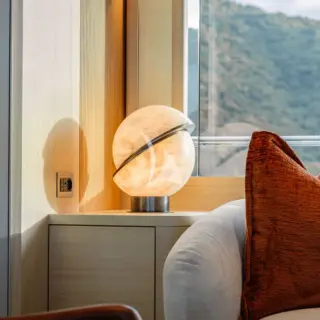 ADASTRA - Main salon 