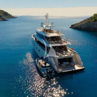 Renata - Image 7