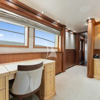 Master office desk
