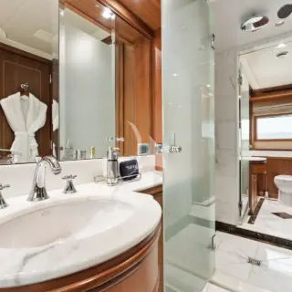 Master en-suite