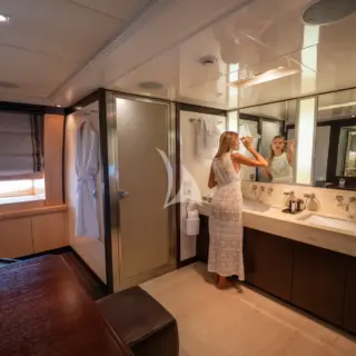 master cabin en-suite facilities