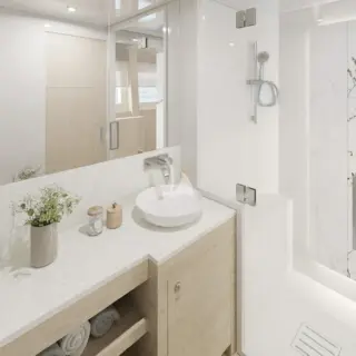 Double Cabin 1 Bathroom
