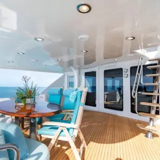 Main Deck Dining