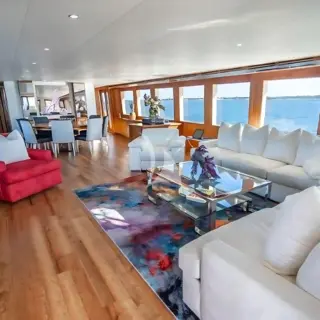 Main Deck Salon