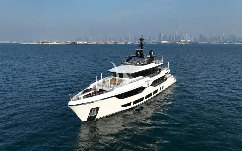 M/Y GEULUNEL 