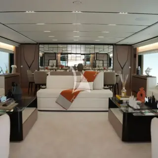 M/Y GEULUNEL Main Salon