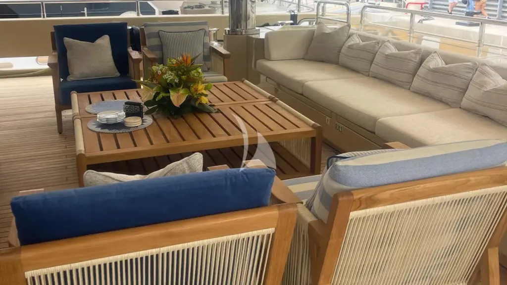 ELENI 60m - Aft Deck Seating