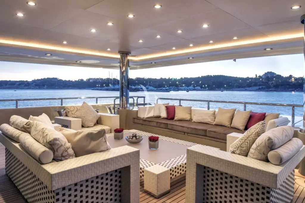 ELENI 60m - Aft Deck